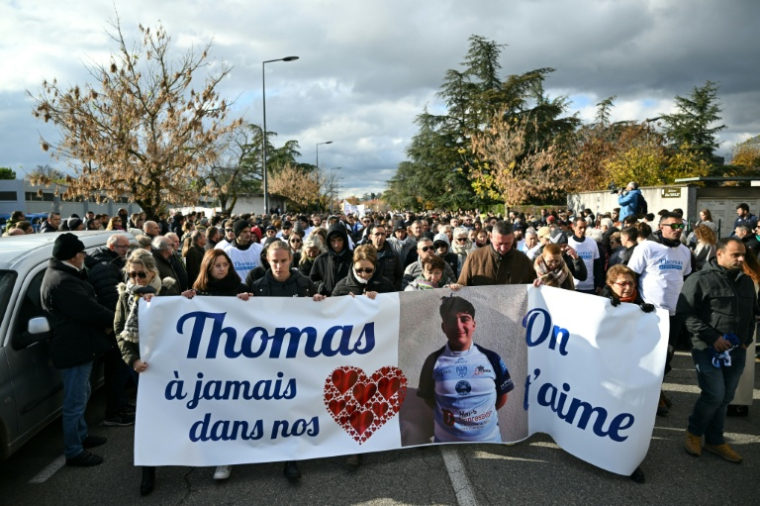 Marche blanche pour Thomas à Romans-sur-Isère le 22 novembre 2023 ( AFP / OLIVIER CHASSIGNOLE )