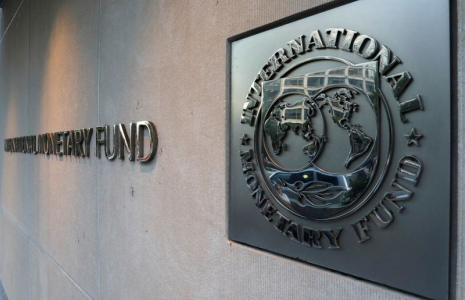 L'ÉCONOMIE MONDIALE SE REDRESSE MAIS LA REPRISE POURRAIT PERDRE DE L'ÉLAN, SELON LE FMI