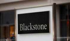 Le logo de Blackstone à Manhattan, à New York