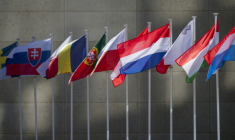 Les drapeaux européens à Luxembourg le 7 avril 2025. ( AFP / Jean-Christophe VERHAEGEN )