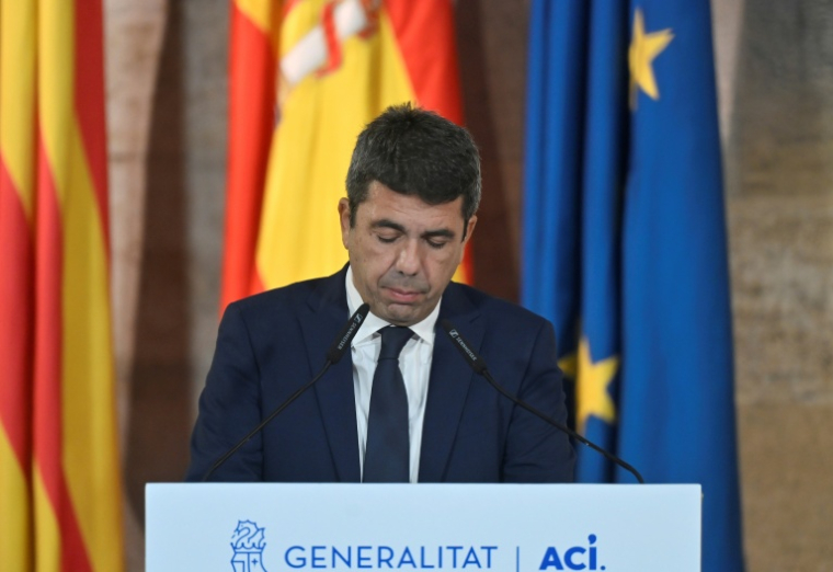 Le président de la région de Valence, Carlos Mazon, au Palau de la Generalitat de Valence, le 3 novembre 2025 ( AFP / Jose JORDAN )