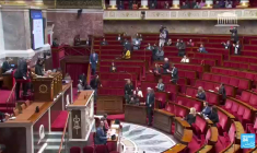 L'Assemblée nationale condamne le "massacre" du 17 octobre 1961