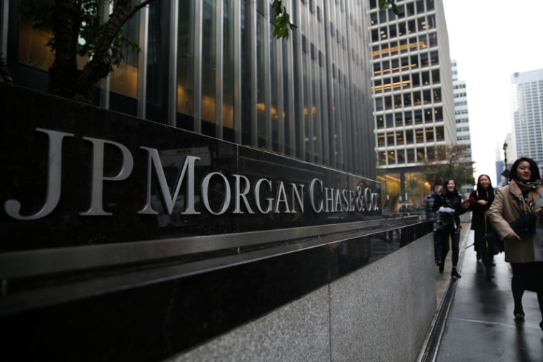 JPMORGAN DÉPASSE LES ATTENTES AVEC SES ACTIVITÉS DE MARCHÉS