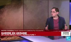 L'invasion russe en Ukraine aura des conséquences sur le secteur agricole français, annonce Macron