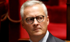 PARIS PRESSE LES USA DE SE PRONONCER SUR LA TAXE OCDE