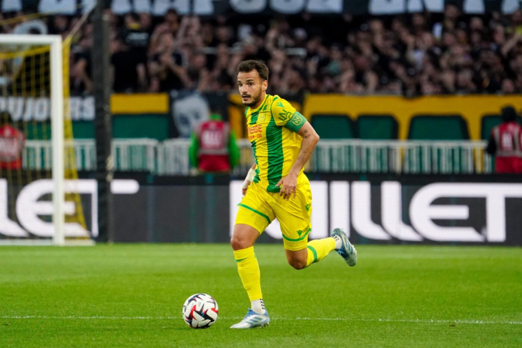 Pedro Chirivella signe au Panathinaïkós