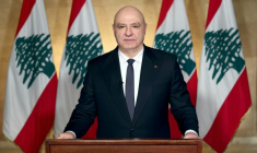 Photo diffusée par la présidence libanaise, le 17 avril 2026, montrant le président libanais Joseph Aoun lors d'un message télévisé depuis le palais présidentiel de Baabda, à l'est de Beyrouth ( Présidence libanaise / - )