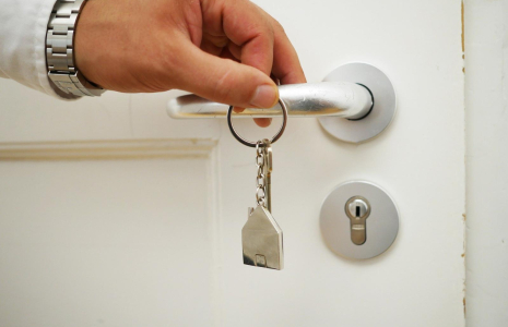 Annecy et Nantes font partie des villes où il est le moins intéressant d'investir dans l'immobilier locatif. (illustration) (Schluesseldienst / Pixabay)