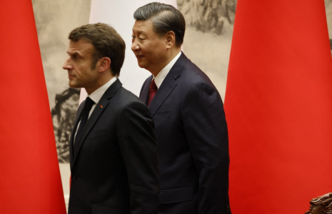 Emmanuel Macron et Xi Jinping, à Beijing, en avril 2023 ( AFP / LUDOVIC MARIN )