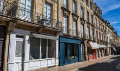 Taxe sur les locaux commerciaux vacants : des communes passent à l'offensive / iStock.com - grafxart8888