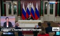 Vladimir Poutine dit vouloir la paix, sa propagande maintient l’effort de guerre