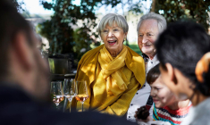 Pour faciliter la gestion de leur succession, les parents souhaitent transmettre leur maison dès maintenant à leurs 3 enfants.