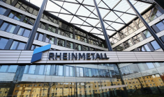 Le logo du groupe allemand Rheinmetall AG, spécialisé dans la défense et l'automobile, est photographié au siège de la société à Düsseldorf