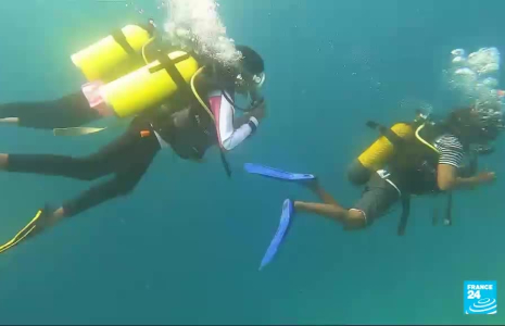 Aux Maldives, des initiatives locales pour sauver les coraux