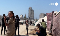 Une frappe israélienne vise une tour d'immeuble dans la ville de Gaza