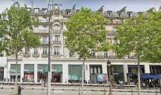 L'immeuble est situé sur le côté le plus ensoleillé de l'avenue des Champs-Elysées.  (Capture d'écran Google Street View)
