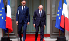 PASSATION DE POUVOIR GLACIALE ENTRE PHILIPPE ET COLLOMB