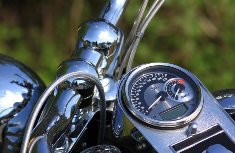 Les motos mises en circulation avant le 1er janvier 2017 devront passer leur premier contrôle technique avant le 31 décembre 2024. (illustration) (Pixabay / Pexels)