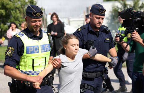 L'activiste pour le climat Greta Thunberg lors d'une nouvelle action climatique à Oljehamnen, à Malmö