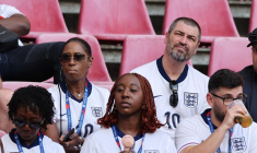 Papa Bellingham s'en prend au directeur sportif de Dortmund