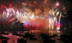 SYDNEY APPELLE À CONTEMPLER SON FEU D'ARTIFICE DU NOUVEL AN DEPUIS CHEZ SOI