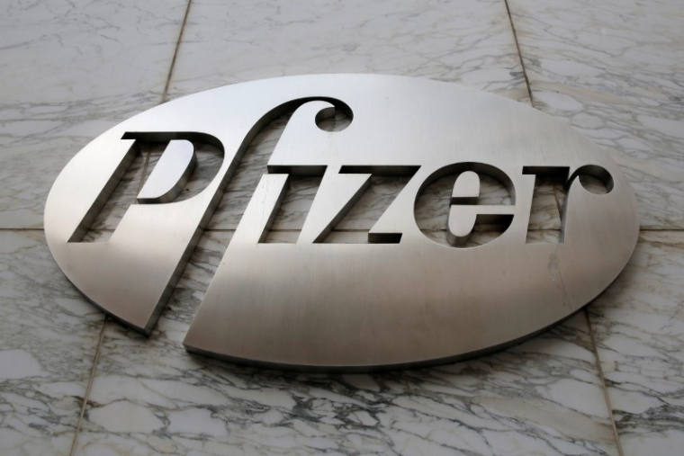 PFIZER SE RÉORGANISE EN TROIS DIVISIONS