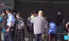 Arrestations à Hong Kong : cinq responsables d'un journal pro-démocratie arrêtés