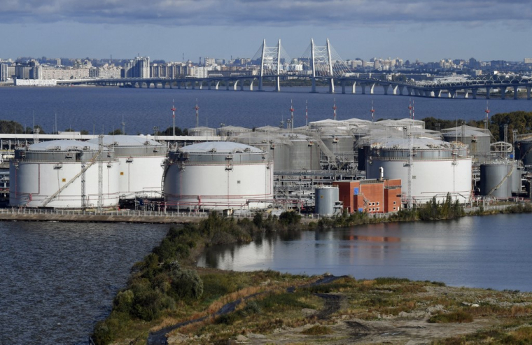 Un terminal pétrolier à Saint-Petersbourg, en Russie. ( AFP / OLGA MALTSEVA )
