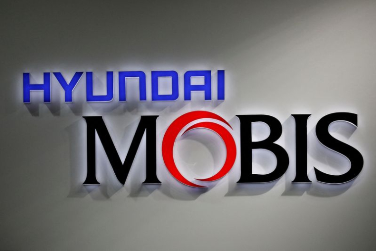 Le logo de Hyundai Mobis lors du Salon de l'automobile de Séoul 2019 à Goyang