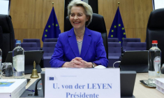 Ursula von der Leyen, présidente de la Commission européenne, lors de la réunion du Collège des commissaires européens à Bruxelles