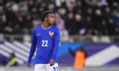 Entre le Portugal et la France, Éli Junior Kroupi a fait son choix
