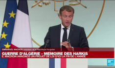 Macron "demande pardon" aux Harkis au nom de la France