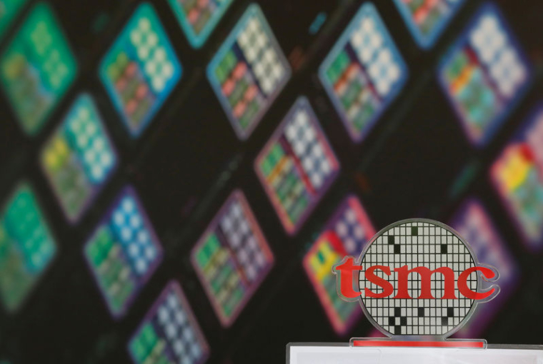 TSMC ACCUSE LA PLUS FORTE BAISSE DE SON BÉNÉFICE EN SEPT ANS