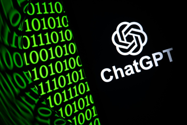 Photographie d'illustration montrant le logo du chatbot d'OpenAi, ChatGPT, à Mulhouse, France, le 11 février 2025 ( AFP / SEBASTIEN BOZON )