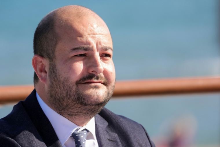 Le maire RN de Fréjus David Rachline, le 28 avril 2022 dans sa ville ( AFP / Valery HACHE )