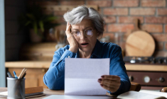 La pension de réversion peut être révisée ou suspendue / iStock-fizkes