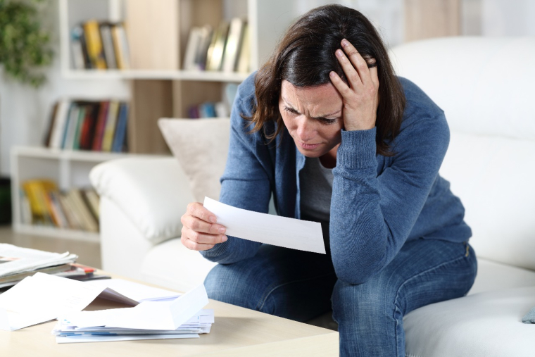 Vous vous êtes trompé dans votre déclaration d'impôts alors que la période est terminée. Pas de panique ! ( Crédits : © PheelingsMedia - stock.adobe.com)