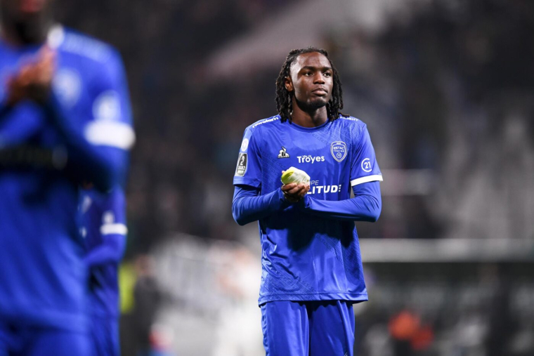 Un ancien de la Juventus et de Troyes signe à Brest pour renforcer le milieu de terrain