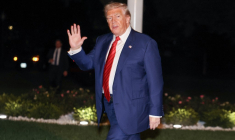 Donald Trump à Washington, aux États-Unis, le 3 août 2025. ( GETTY IMAGES NORTH AMERICA / TASOS KATOPODIS )