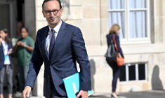 Le ministre des comptes publics Thomas Cazenave arrive au premier Conseil des ministres du nouveau gouvernement le 21 juillet 2023 ( AFP / Bertrand GUAY )