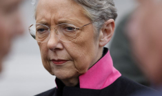 La Première ministre française, Élisabeth Borne assiste aux cérémonies marquant la fin de la Seconde Guerre mondiale en Europe