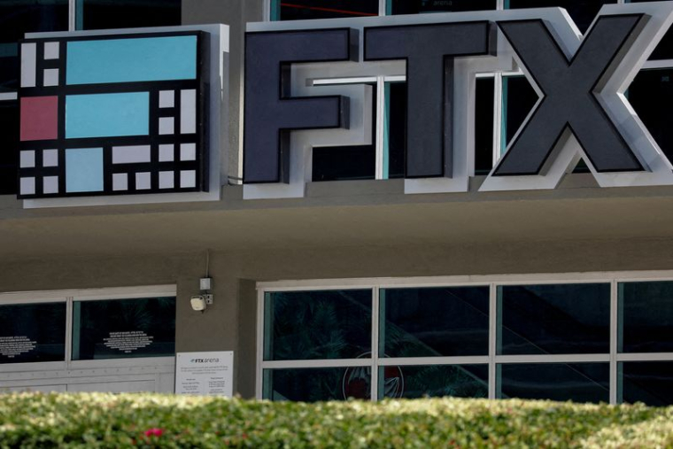 Le logo de FTX est vu à la FTX Arena à Miami