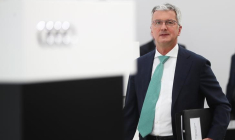 AUDI SUSPEND SON PATRON RUPERT STADLER