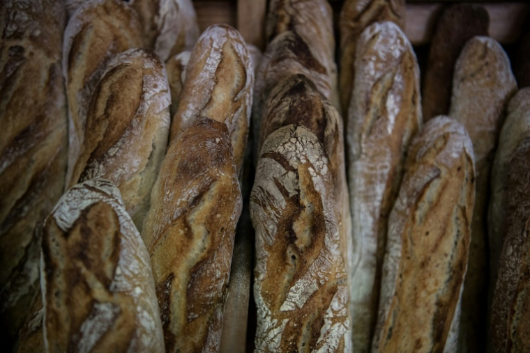 "Les petits artisans ne pourront pas lutter contre les chaînes qui ont les effectifs nécessaires pour ouvrir sept jours sur sept", proteste Emmanuel Gripon, président de la fédération de la Boulangerie Pâtisserie française des Deux-Sèvres ( AFP / Christophe ARCHAMBAULT )