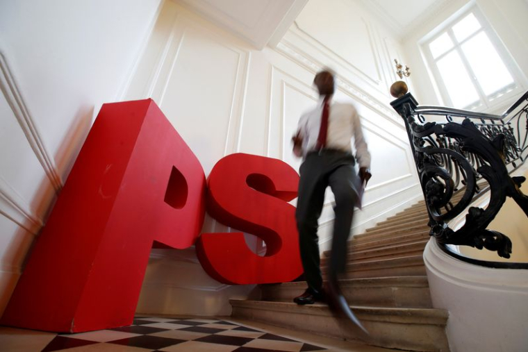 FRANCE 2022: LE PS APPELLE À VOTER MACRON AU SECOND TOUR