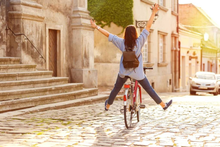 Cycliste : comment bien s'assurer à vélo ? / iStock.com - Zoran Zeremski
