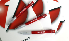 UNICREDIT VERS UN APPEL AU MARCHÉ AUX ALLURES DE TEST