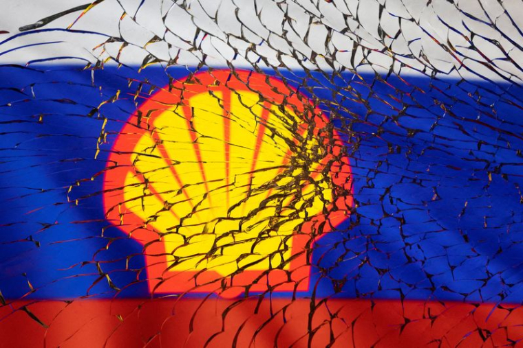 SHELL RENONCE AU PÉTROLE RUSSE