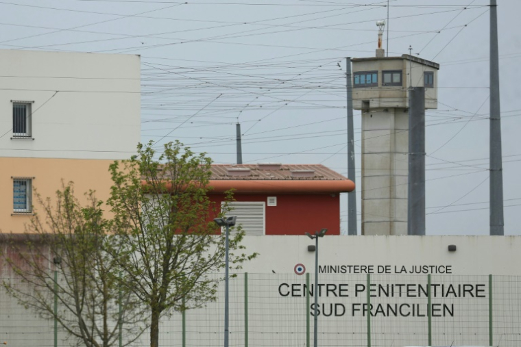 La prison de Réau, au sud-ouest de Paris, le 16 avril 2025, une des cibles d'une vague d'attaques coordonnées contre des prisons à travers la France ( AFP / Thomas SAMSON )