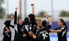 Trois ans après l’interdiction du sport féminin par les Talibans, l’équipe féminine afghane de football rejoue un match officiel